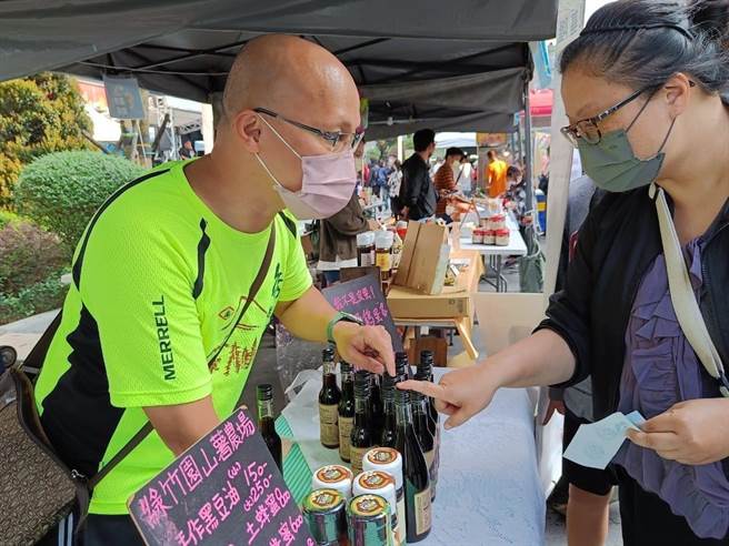 基隆市產發處舉辦青創市集活動，集結在地的青創品牌，讓民眾感受基隆的活力與創意。（基隆市政府提供／張志康基隆傳真）