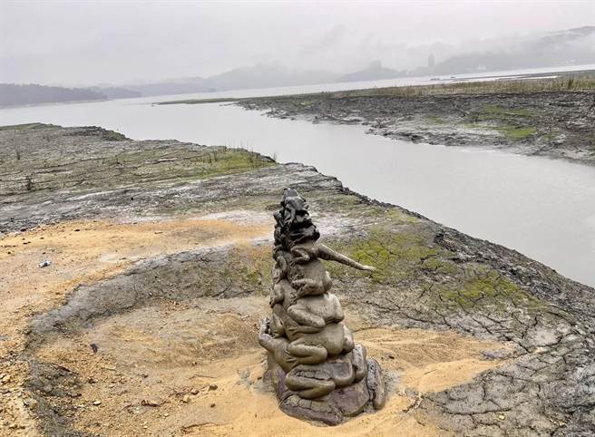 日月潭区降雨量不多，日月潭蓄水量要从现今五成多回升至八成以上，日月潭九蛙才能解渴。（民眾提供／杨静茹南投传真）