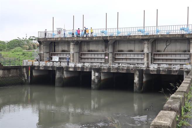 第二河川局应变小组已3级开设，启动今年防汛工作。（邱立雅摄）