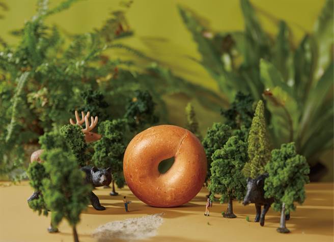 好丘提倡回收二手纸提袋并推贝果买一送一优惠。（好丘提供）