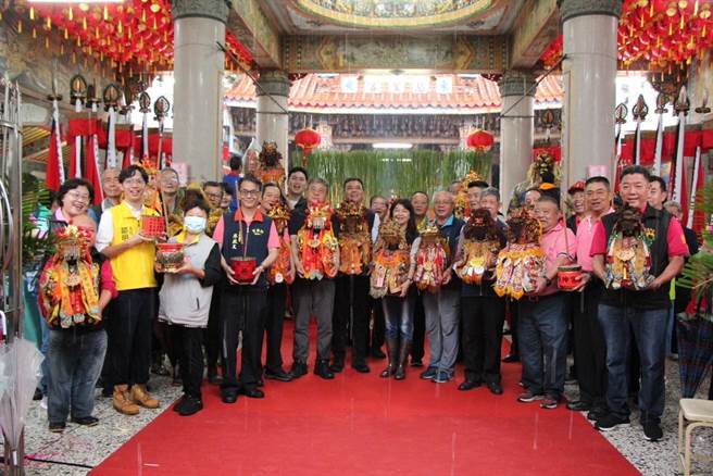 台中屯区「十八庄迎妈祖」活动，农历三月初一、20日从东女慈圣宫出发展开十八庒遶境。（民眾提供／冯惠宜台中传真）