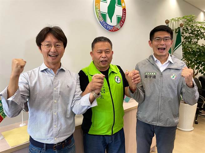 民進黨台中第六選區立委初選結果出爐，由議員江肇國勝出，黃守達則說未來會全力支持。（張亦惠攝）