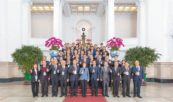 来去总统府住一晚，来自这里的民眾也欢迎。（报系资料照）