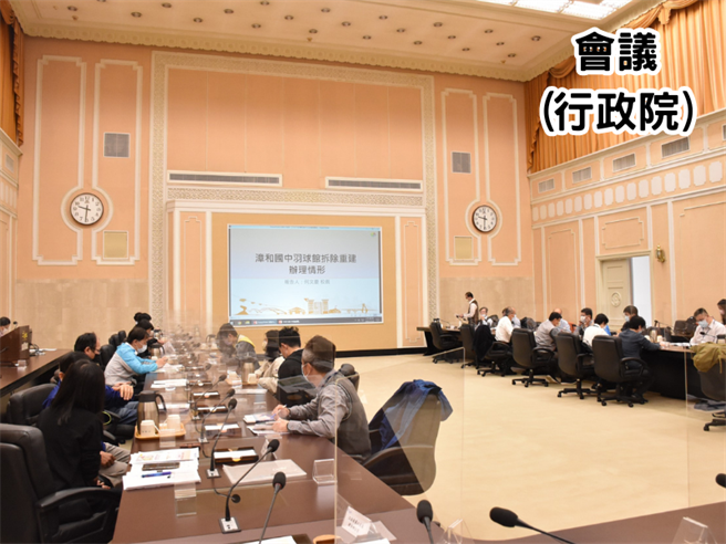 江永昌成功向中央争取重建漳和国中羽球馆经费。（江永昌办公室提供）