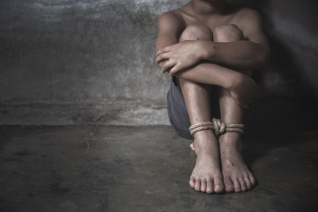 越籍黎姓逃逸移工掳走同乡勒赎，法官判刑3年8月。（示意图/shutterstock达志影像）