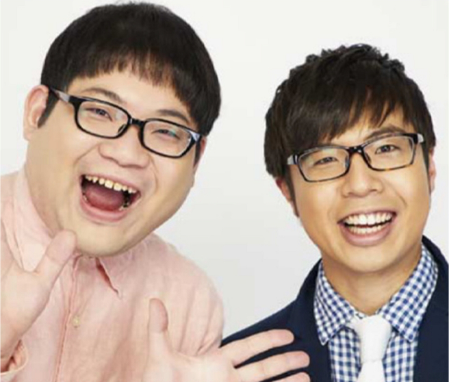 喜剧演员久保田刚史（图右）18日骤逝，享年36岁。（图／摘自内藤正浩推特）