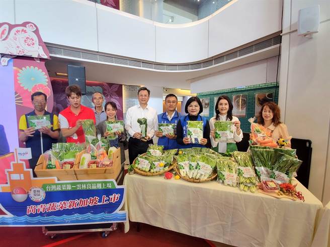 台湾蔬菜将首次海运到新加坡上市，新加坡超市与云林县府对此次合作都寄予厚望。（周丽兰摄）