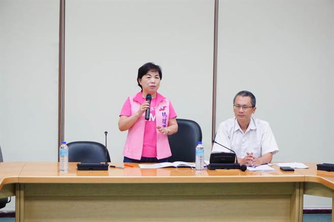 后丰大桥引道衔接堤南路审查会21日举行，立委杨琼璎等人均出席关心。（杨琼璎服务处提供／陈淑娥台中传真）