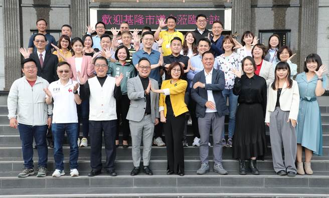 基隆市議會20日及21日赴高雄市議會參訪，雙方交流港都城市的經驗。（童子瑋服務處提供／張志康基隆傳真）