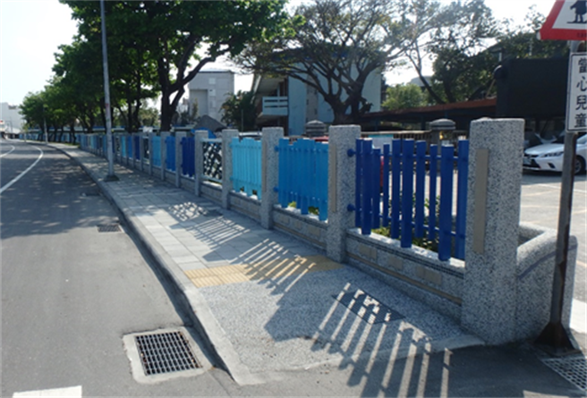 中央预算支援下，县府持改善学生就学通行环境安全等。图为完成的北滨国小校园周边通学环境改善工程。（花莲县府提供／王志伟花莲传真）