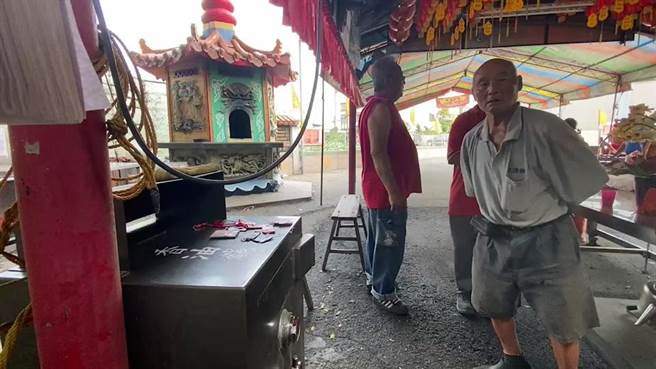 福門宮信徒拜託小偷別再來偷香油錢了。（民眾提供／孫英哲彰化傳真）