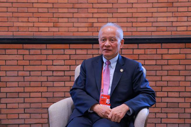 大陆前驻美大使崔天凯称只有解决这两个问题，中美高层才能顺利交往。（观察者网）