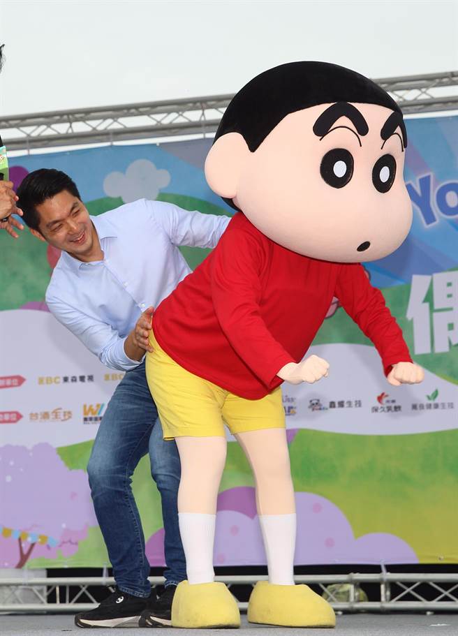 全台最大型亲子活动「YOYO嘉年华」22日就在台北天母运动公园登场，台北市长蒋万安将到场与民眾同乐，并跟蜡笔小新开心互动。（张铠乙摄）