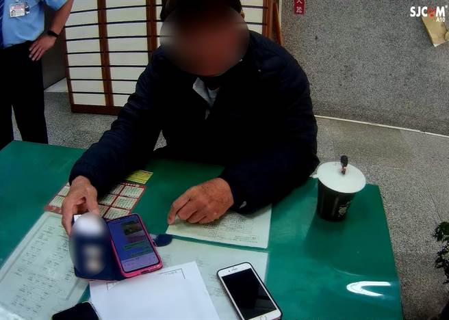 陈男子向警方表示，1个多月前他透过网路认识一名战地护士，得知这位白衣天使厌倦危险的战地生活想要退休，便允诺协助支付递补人选的招募费让她一圆退休梦。（台中市第三分局提供／冯惠宜台中传真）