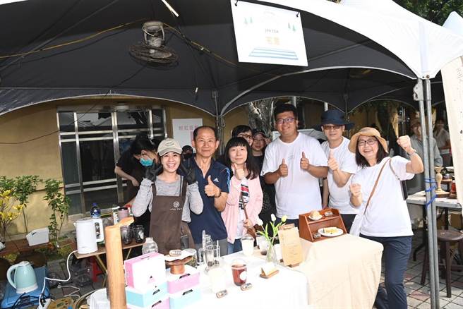 嘉义市政府为推动青年创业，首创「实战市集」，连2年开办「开嘉！Open Possible Market主题市集」。（嘉义市政府提供∕吕妍庭嘉义传真）