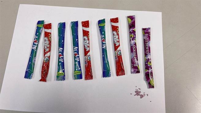 警方初步检验糖果并无毒品反应、也无玻璃渣。（翻摄照片／高雄洪靖宜传真）