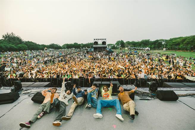 日团Nulbarich睽违三年登台。（春浪提供） 