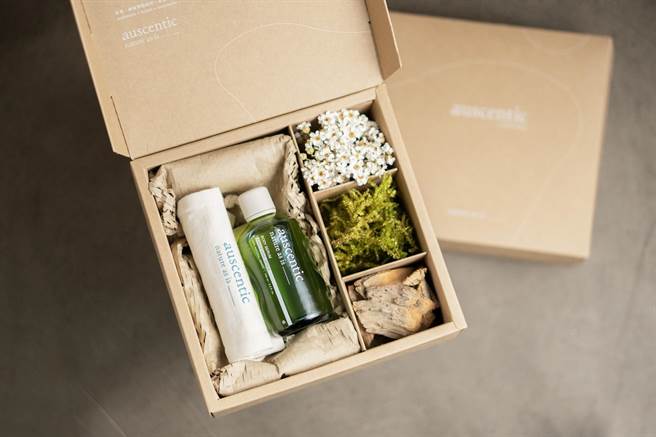 「永续生活季」入住特定房型赠绿藤auscentic护肤蜜微香礼盒。（礁溪老爷酒店提供）