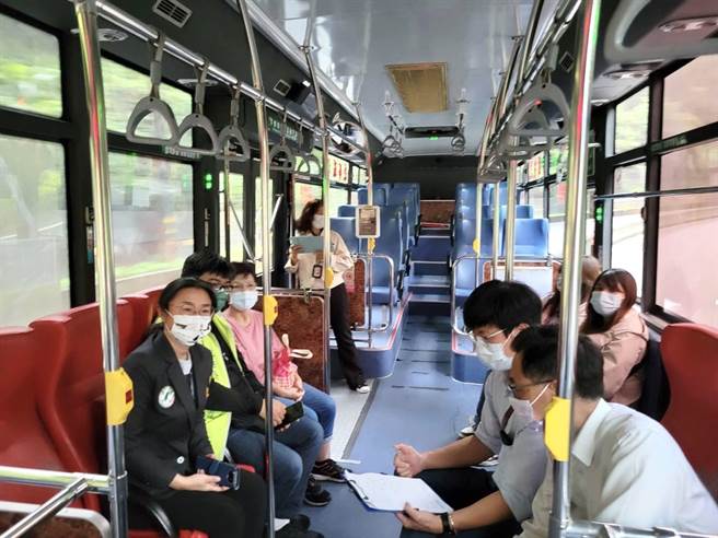 桃园大溪9103路线停驶交通局试办263路线替代。（吕筱蝉摄）