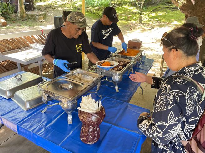 查莫洛风味料理。（何书青摄）