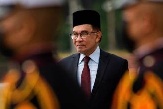 傳馬來西亞國會議員被拉攏 試圖推翻現任首相安華