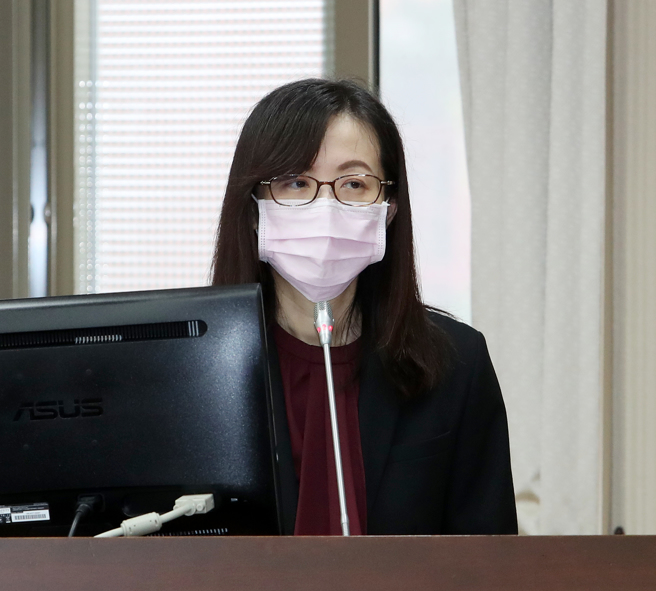 委许悦玲（图）24日赴立法院交通委员会报告业务概况及立法计画，并备质询。（刘宗龙摄）