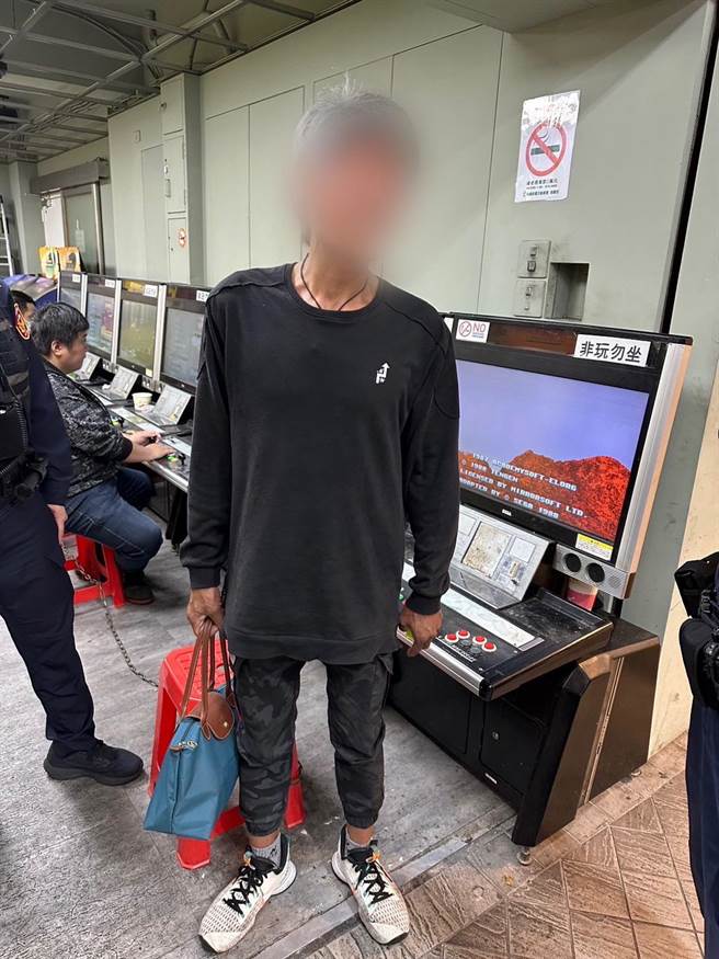 48岁林姓男子刚出狱又犯下抢夺案。（翻摄画面）