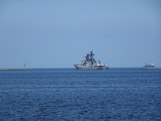 反潜驱逐舰「崔布兹上将号」（Admiral Tributs）。(图/shutterstock)