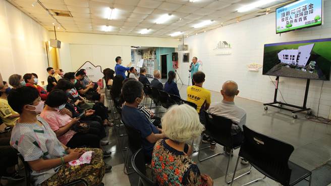 小儿麻痹协会理事长陈忠盛表示，非常感谢「顶新和德文教基金会」食公益捐助计画，让公益团体有机会获得经费的补助。（伯立欧提供／吴建辉彰化传真）