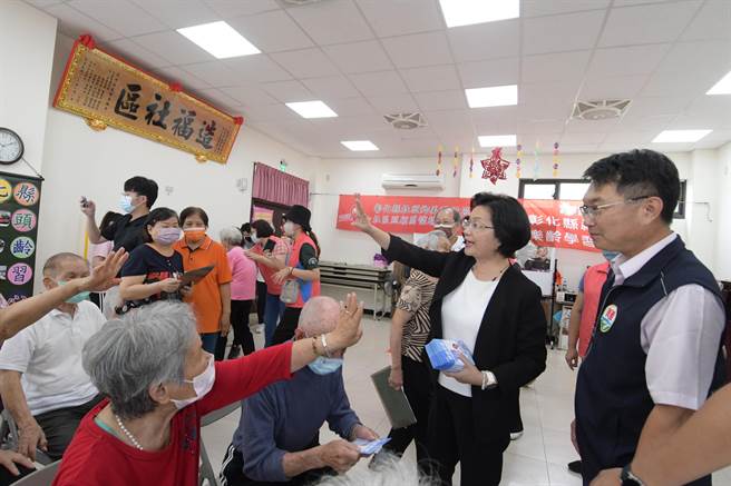 一楼是美雅社区关怀据点，C级巷弄长照站，二楼是公设民营托婴中心，三楼为育儿亲子馆。（彰化县政府提供／吴建辉彰化传真）