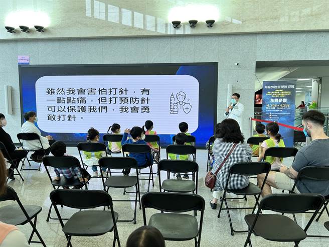 新竹马偕儿医25日起也办鼻腔透视巡迴展，并举办卫教讲座，盼增强民眾对肺炎的认识。（王惠慧摄）