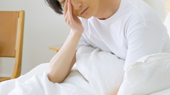 30多岁男子开夜车十多年，突然调整成「正常作息」，反而让他无法适应。（示意图／Shutterstock）