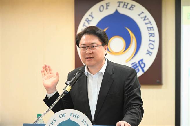 内政部长林右昌今受访重申，警察不会从事任何军事行动，不需要过度延伸。（内政部提供／游念育台北传真）