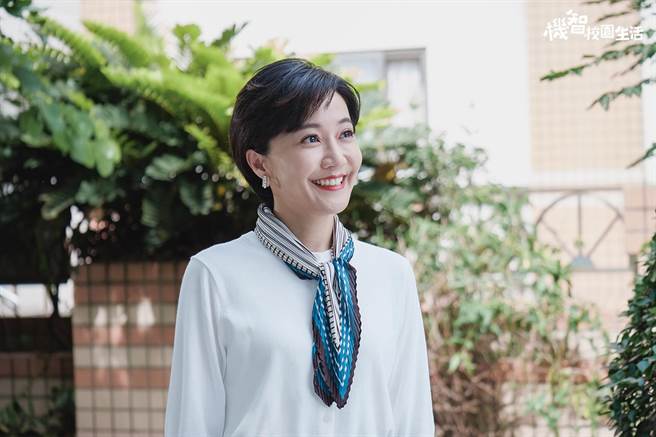 陈婉婷曾客串《机智校园生活》演出锺岳轩的妈妈。（TVBS提供）