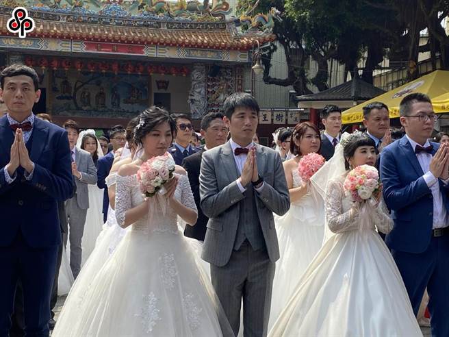 依劳基法及劳工请假规则规定，劳工结婚后给予婚假8日，且薪资照给。（报系资料照）