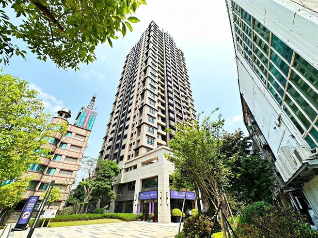 新北市财政局委托新北住都中心营运管理板桥民权社会住宅，其中48户套房及两房物件今公告招租。（新北住都中心提供）