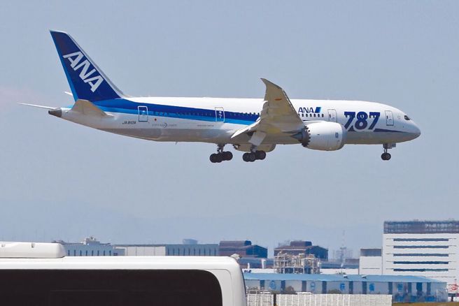 全日空越南官网标错雅加达往北美的机票票价，吸引台湾民眾抢购。（美联社）