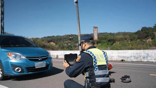 警政署表示，「智慧化交通事故处理系统」是全国第一套运用国土测绘中心全球卫星即时动态定位的交通事故处理系统。（警政署提供）