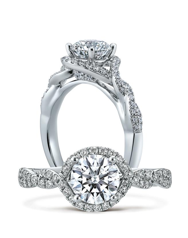 SOGO復兴馆独家HEARTS ON FIRE Interlace铂金钻石戒指，价格店洽。（SOGO提供）