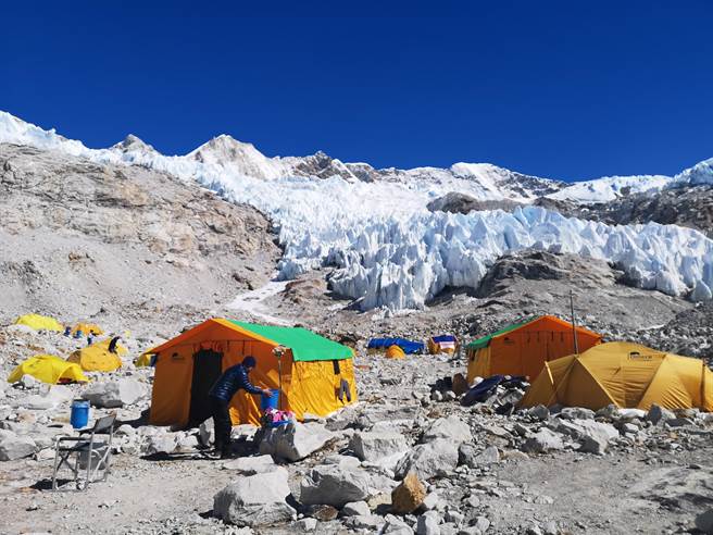 世界第五高峰马卡鲁峰营地。（詹乔愉提供）