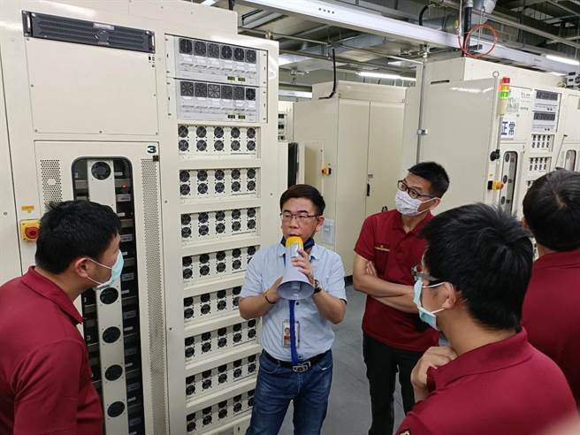 台南市政府消防局第四大队25日与辖区锂电池大厂办理锂电池火灾应变研讨会。（南消四大提供／张毓翎台南传真）