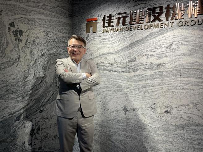 （内政部今(25)日预告平均地权条例相关子法内容，佳元建设董事长蔡锡全指出，若修法正式上路，将考验建商财务能力！图／蔡惠芳）