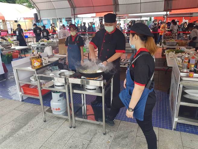 客家小炒全国争霸赛东区初赛5月20日将在花莲化仁国中登场，总奖金高达11.5万元，冠军将代表东部出战总决赛，为东台湾争光。（花莲县政府提供／罗亦晽花莲传真）