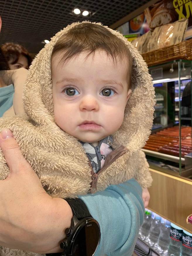 这位在战争期间出生的小朋友刚满六个月，名叫HOPE。（黑沃咖啡提供／冯惠宜台中传真）