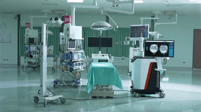 金属中心以即时动态追踪手术辅助系统获得爱迪生奖银奖。（金属中心提供／林瑞益高雄传真）