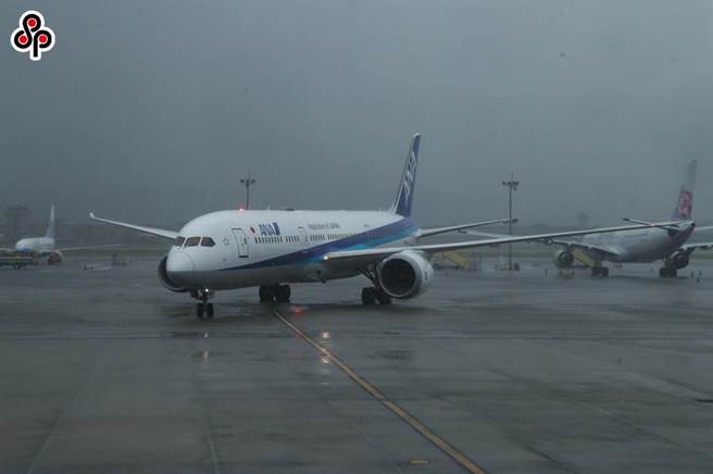 全日空近日在其官網上標價錯誤，讓民眾可以便宜的價格取得商務艙、頭等艙機票。（報系資料照）