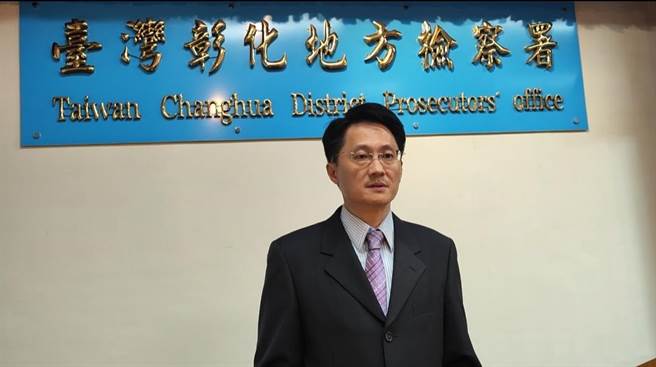 彰化地檢署襄閱主任檢察官吳宇軒表示，針對聯華食品公司火警造成7名不幸罹難者死亡案件，檢察官今天持續進行死者相驗工作，包括3名菲籍死者已經取得家屬同意書，下午將相驗。（吳建輝攝）