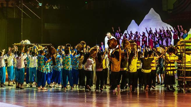 新竹县主办全中运开幕表演令人动容，27日闭幕表演将带给观眾视觉震撼及享受。（罗浚滨摄）