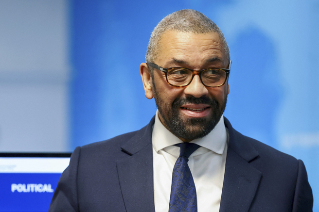 英国外交大臣柯维立（James Cleverly）。(图/美联社)
