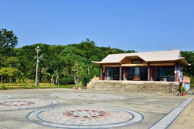 国立台南艺术大学本周六在菜市场举办的小农创意市集，下午将带领游客走访大内的头社公廨等景点。（摘自台南市政府旅游网／张毓翎台南传真）